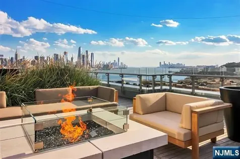 9 Ave At Port Imperial West New York NJ 07093