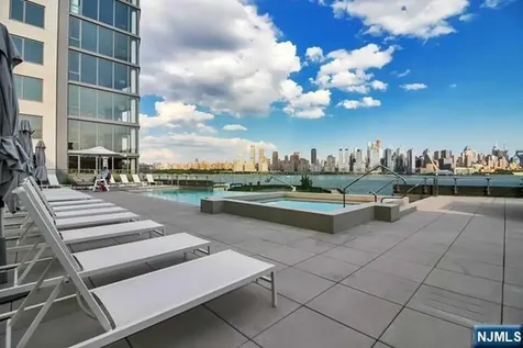 9 Ave At Port Imperial West New York NJ 07093