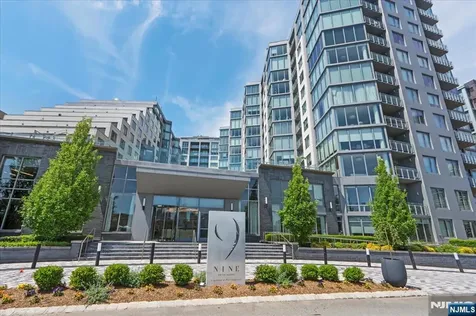 9 Ave At Port Imperial West New York NJ 07093