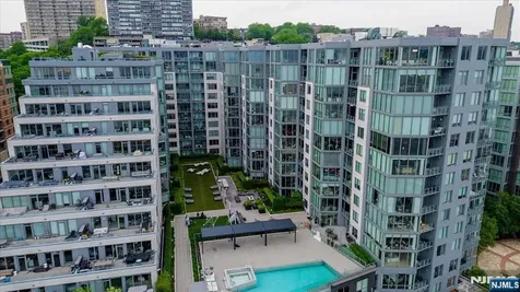 9 Ave At Port Imperial West New York NJ 07093