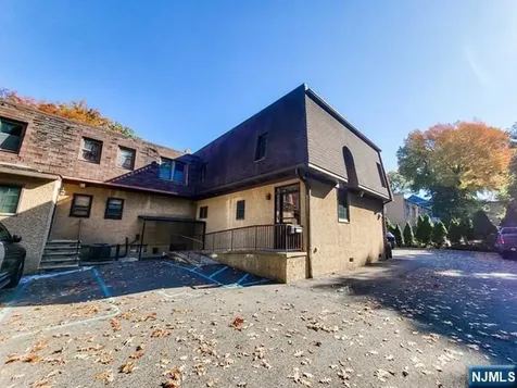36 Farview Terrace Paramus NJ 07652