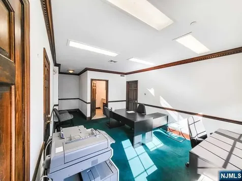 36 Farview Terrace Paramus NJ 07652