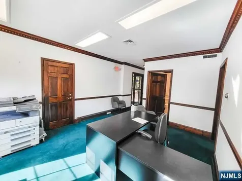 36 Farview Terrace Paramus NJ 07652