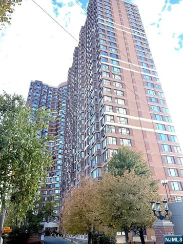 100 Old Palisade Road Fort Lee NJ 07024