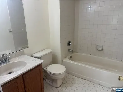 1087 Oakcroft Lane Franklin NJ 08873
