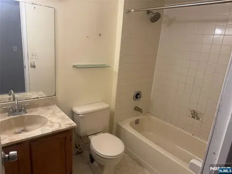 1087 Oakcroft Lane Franklin NJ 08873