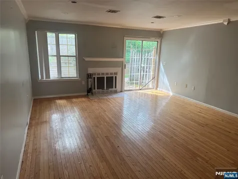 1087 Oakcroft Lane Franklin NJ 08873