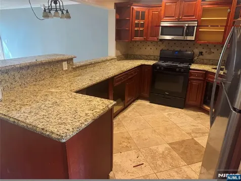 1087 Oakcroft Lane Franklin NJ 08873