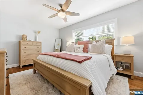 77 White Pond Road Waldwick NJ 07463