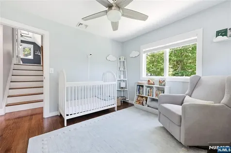 77 White Pond Road Waldwick NJ 07463