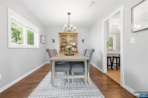 77 White Pond Road Waldwick NJ 07463