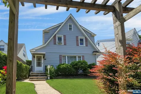 28 Sylvan Avenue Bergenfield NJ 07621
