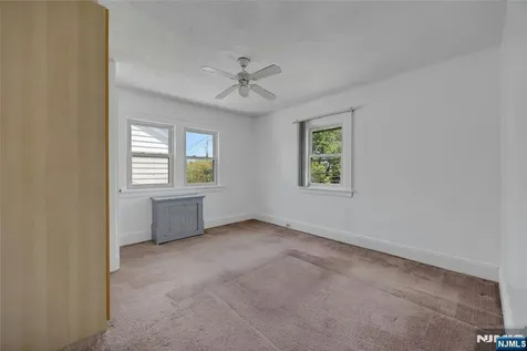 28 Sylvan Avenue Bergenfield NJ 07621