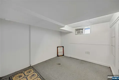 28 Sylvan Avenue Bergenfield NJ 07621