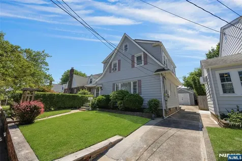 28 Sylvan Avenue Bergenfield NJ 07621