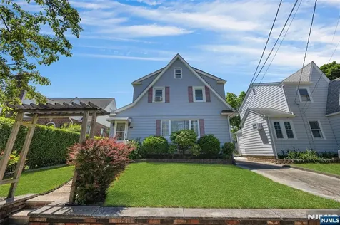 28 Sylvan Avenue Bergenfield NJ 07621