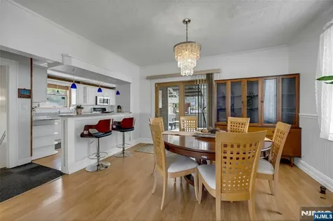 28 Sylvan Avenue Bergenfield NJ 07621