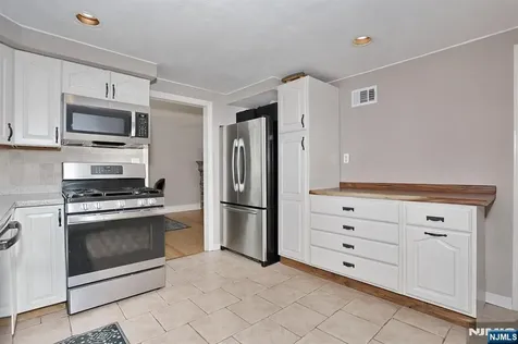153 Bergen Avenue Waldwick NJ 07463