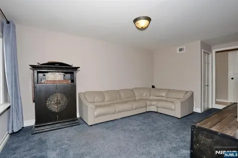 153 Bergen Avenue Waldwick NJ 07463