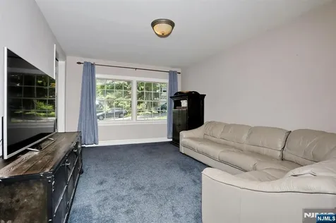 153 Bergen Avenue Waldwick NJ 07463