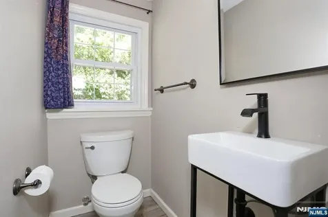 153 Bergen Avenue Waldwick NJ 07463