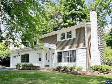 153 Bergen Avenue Waldwick NJ 07463