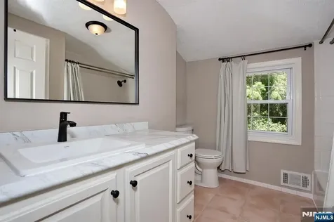153 Bergen Avenue Waldwick NJ 07463