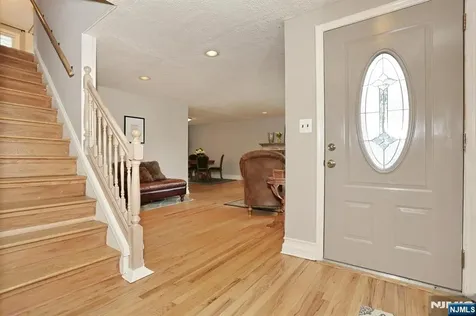 153 Bergen Avenue Waldwick NJ 07463