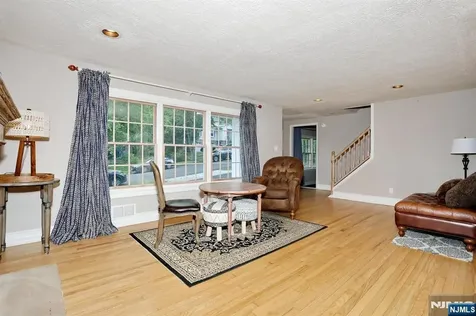 153 Bergen Avenue Waldwick NJ 07463