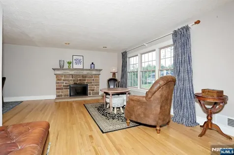 153 Bergen Avenue Waldwick NJ 07463