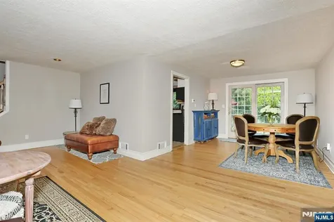 153 Bergen Avenue Waldwick NJ 07463