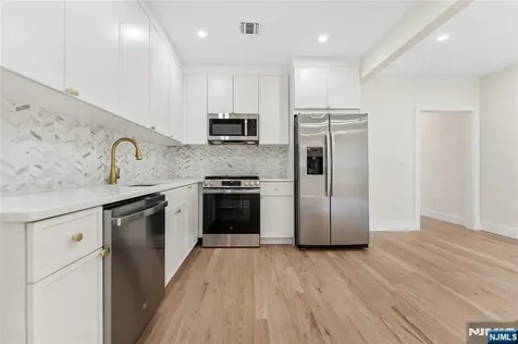 412 Davis Avenue Kearny NJ 07032