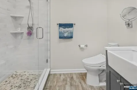 79 Winding Way Cedar Grove NJ 07009