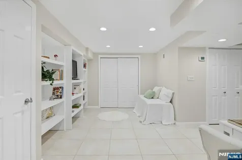 79 Winding Way Cedar Grove NJ 07009