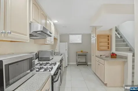 79 Winding Way Cedar Grove NJ 07009