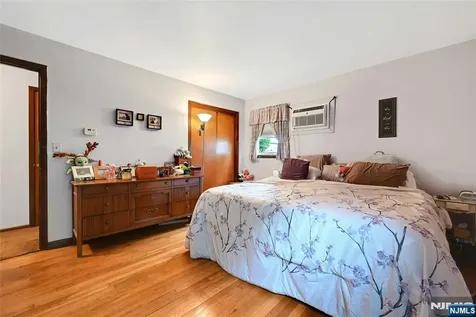 347 Chestnut Avenue South Hackensack NJ 07606