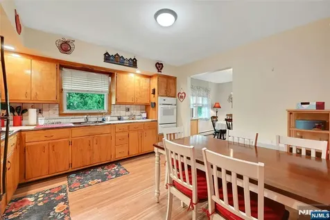 347 Chestnut Avenue South Hackensack NJ 07606