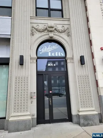 1004 Broad Street Newark NJ 07102