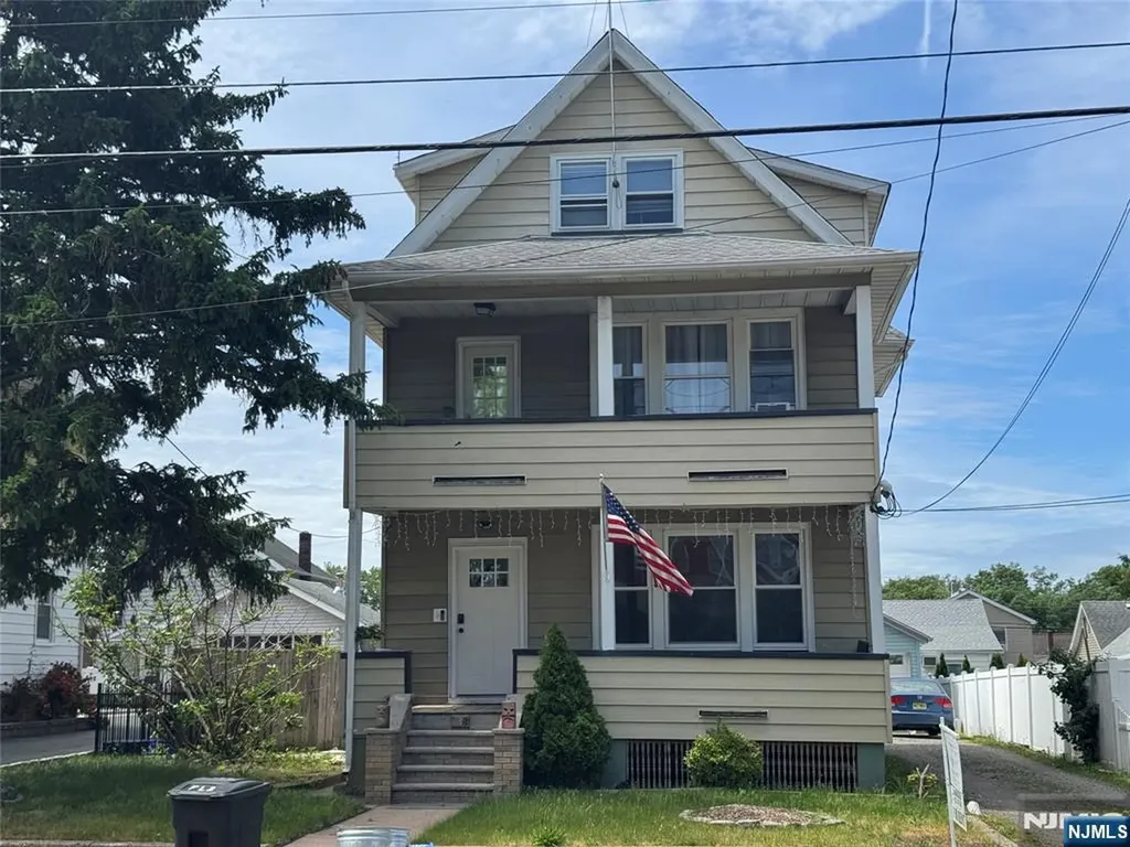138 Carlton Avenue East Rutherford NJ 07073