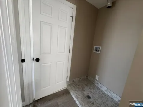 138 Carlton Avenue East Rutherford NJ 07073