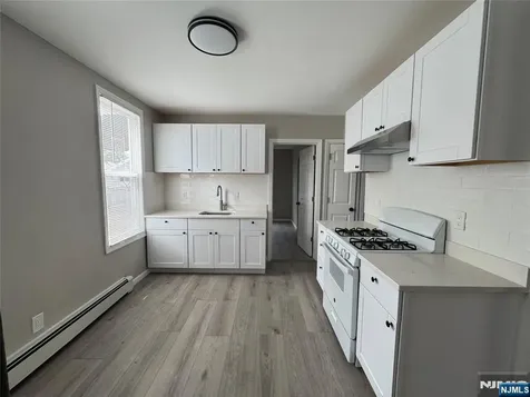 138 Carlton Avenue East Rutherford NJ 07073