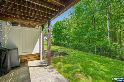 53 Woodledge Court Rockaway Township NJ 07866