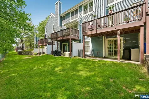 53 Woodledge Court Rockaway Township NJ 07866