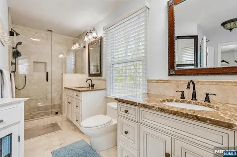 33 Brooksyde Avenue Ringwood NJ 07456