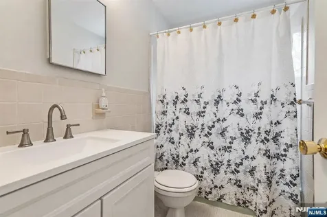 33 Brooksyde Avenue Ringwood NJ 07456