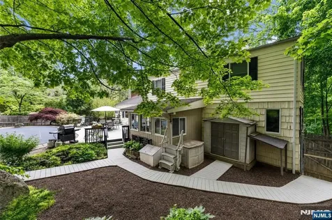 33 Brooksyde Avenue Ringwood NJ 07456