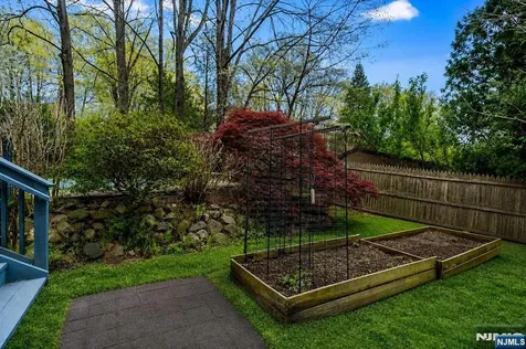 33 Brooksyde Avenue Ringwood NJ 07456