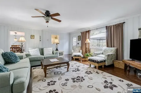 33 Brooksyde Avenue Ringwood NJ 07456