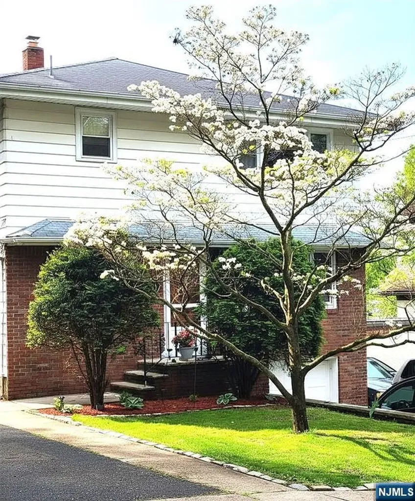 29 Woodland Road Bloomfield NJ 07003