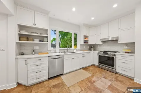 14 Holland Terrace Montclair NJ 07042